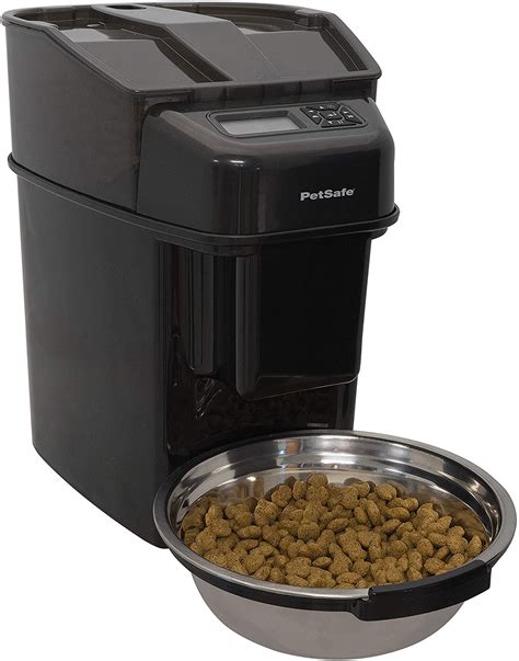 Jun 21, 2023 · Large Capacity - The Honeywell Pet Feeder has a 4-liter or 17 cup capacity. This large dog food dispenser can store a significant amount of dry food, reducing the need for frequent refills ; Voice Message Feature - This automatic dog feeder allows you to record a voice message that plays anytime food is dropped into the feeding tray. 